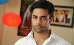 5 Heroes Are Entering Into This Case