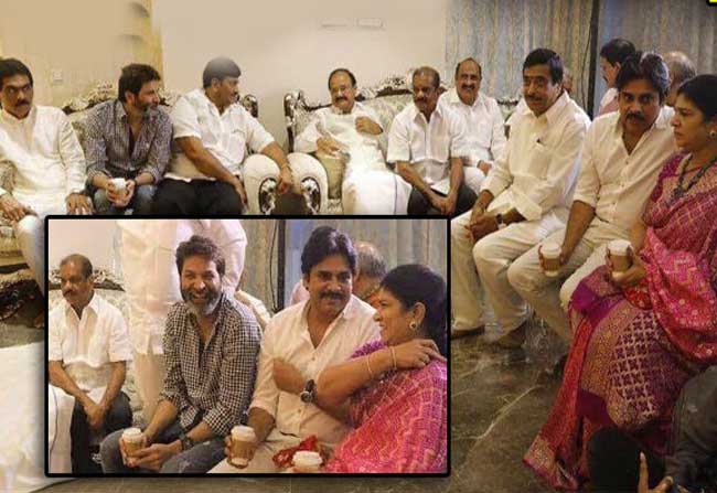 Pawan Kalyan Spotted With Surekha