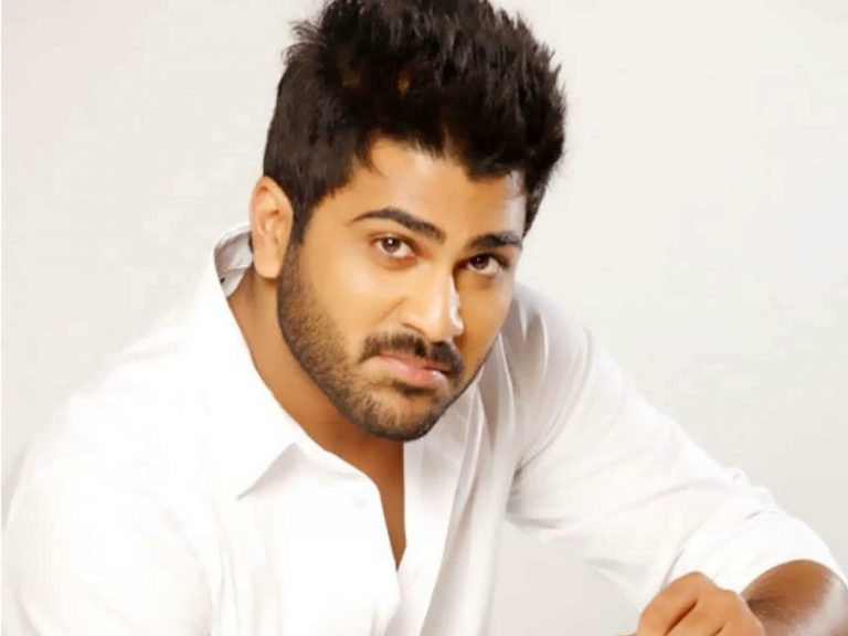Sharvanand Mahanubhavudu In Dasara Race