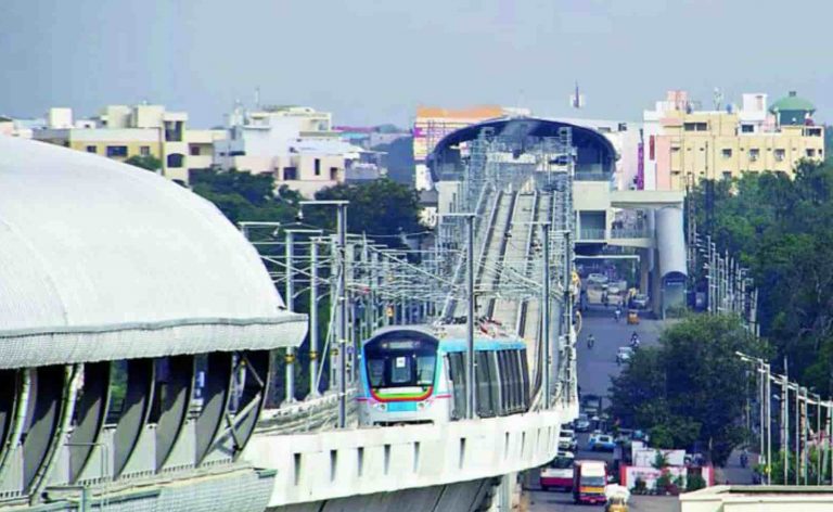 Hyderabad Metro Water Fall Leakage