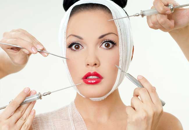 Hackers Threaten to Release Highly Sensitive Royal Photos!