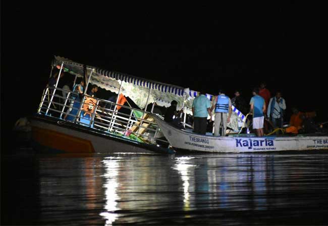 19 People die in the Krishna River boat capsizing