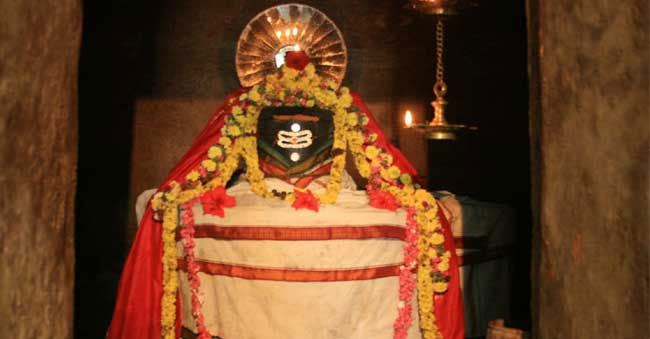 Theperumannalur Ruturaksheshwarar Temple: Mystery of Cobra Doing Archana for Shiva Lingama Miracle TO witnessed Eyes!