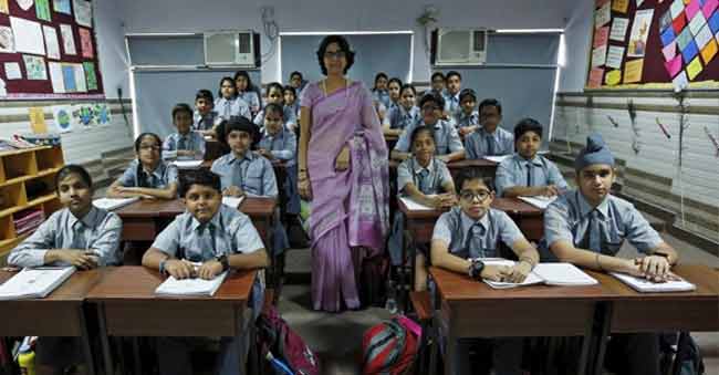 Madhya Pradesh, “government-school” teachers to have a dress code!