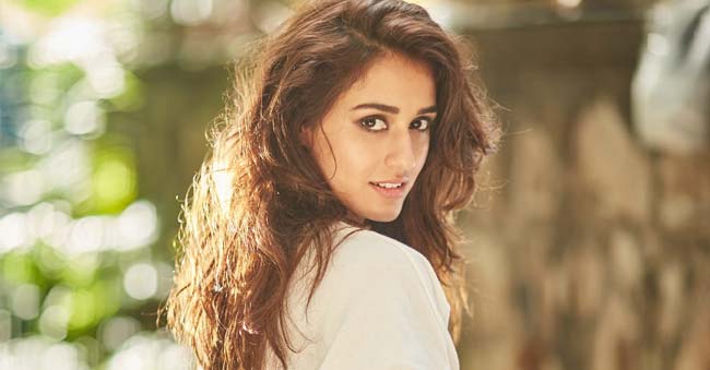 Disha Patani looks Ugly – TV Channel! Heroine reacts!