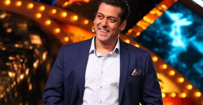 Salman risking by clashing with RRR?