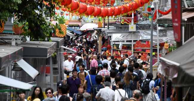 Singapore Govt. announces a bonus of Rs14,700 every citizens!