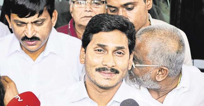 YSRCP MPs to resign – Is it a Drama? Or is Jagan really serious?