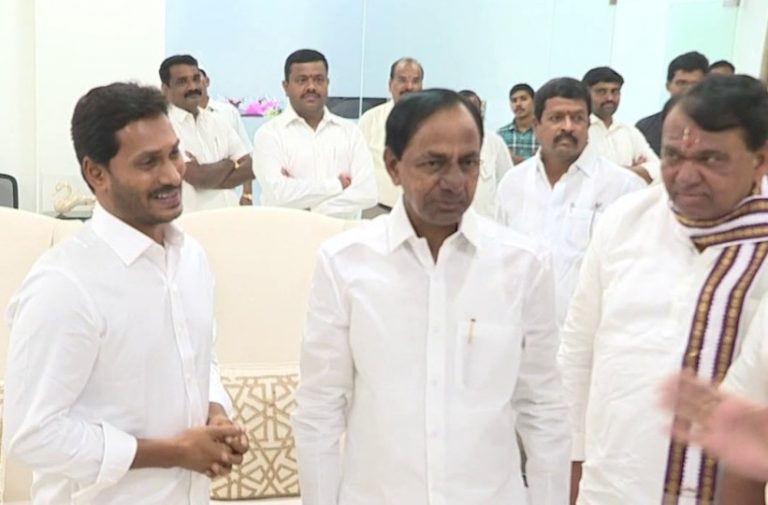 CM KCR and Jagan meets today water sharing as the key topic