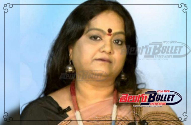 Banjarahills:  senior Film actress complained of  data theft