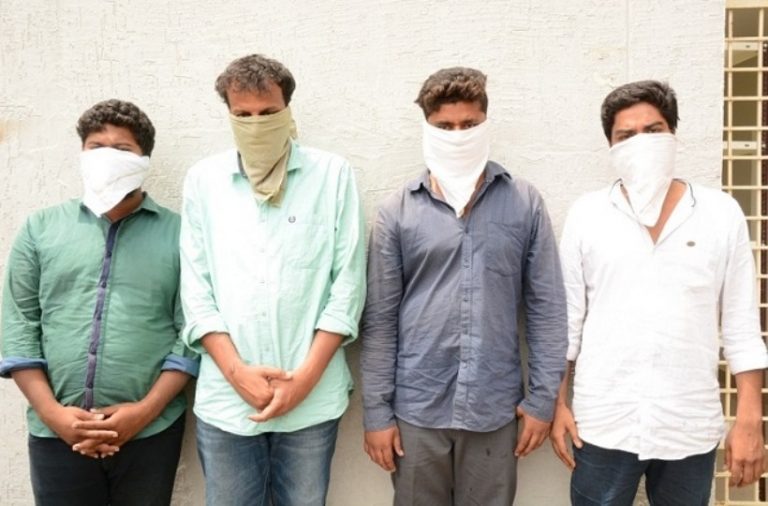 Hyderabad cops recovered 4.1 Lakh rupees from Ramjinagar gang