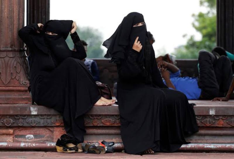 Top Court Seeks Centre Response On Entry Of Muslim Women Into Mosques