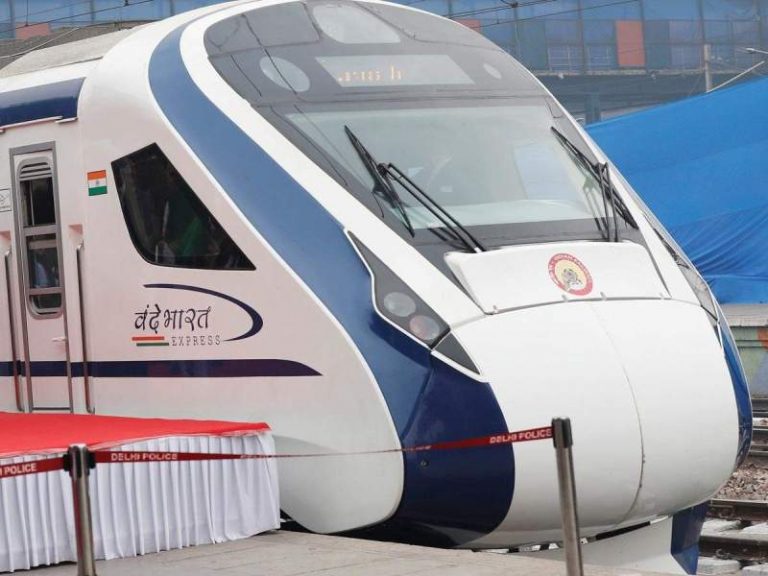 Amit Shah Flags Off Delhi-Katra Vande Bharat Express, Calls it Fillip to ‘Make in India’ Message