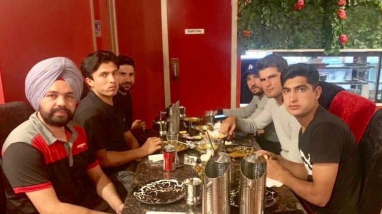 Yasir Shah Shares Chat With Indian Taxi Driver Who Refused Fare