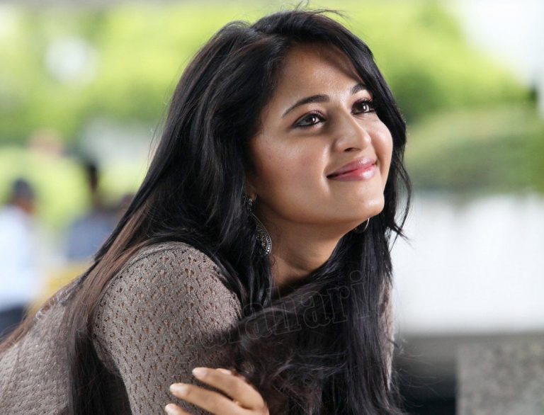 When will Anushka tell that sweet news?