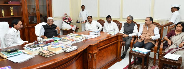Union Minister Gajendra Singh Shekhawat praises Telangana government schemes