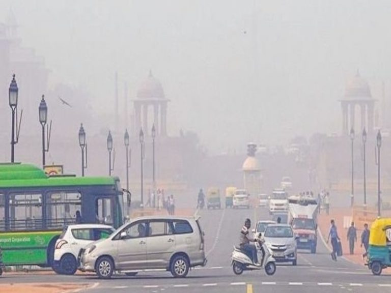 Odd-even Rule Kicks off, Kejriwal Urges People to Follow Scheme
