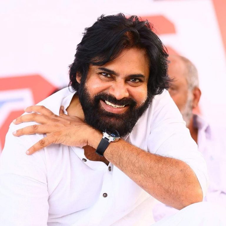 Pawan Kalyan to star in Telugu remake of Pink to be directed by Sriram Venu