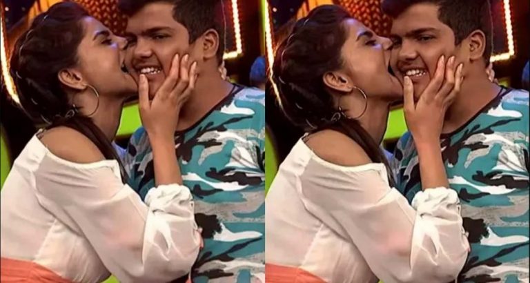 TV Anchor Varshini Sounderajan plants kiss to Audience
