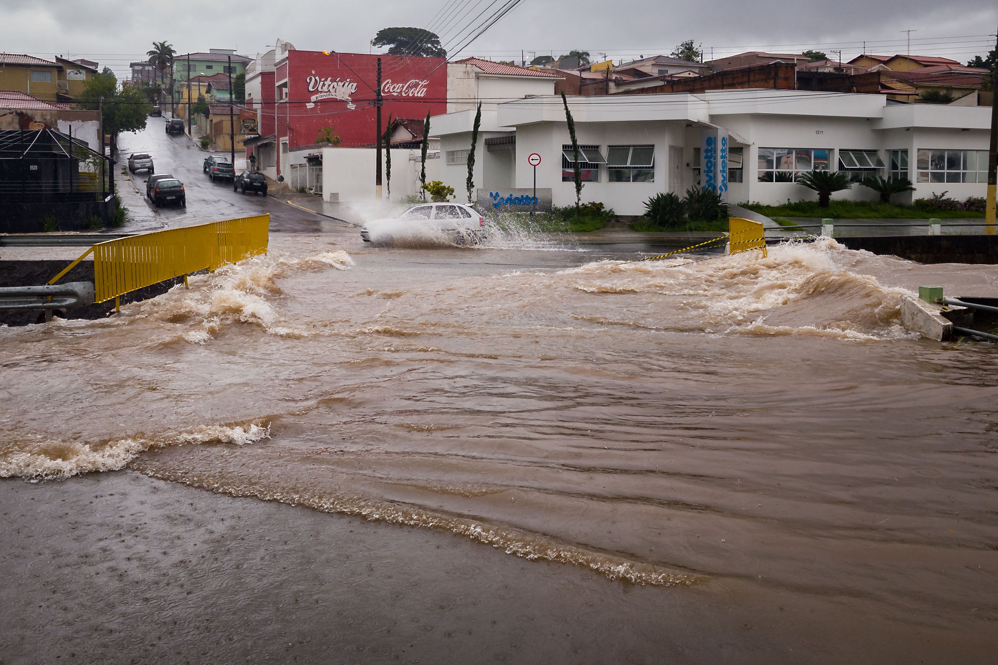 Death toll reaches 54 in Brazil flooding Authorities