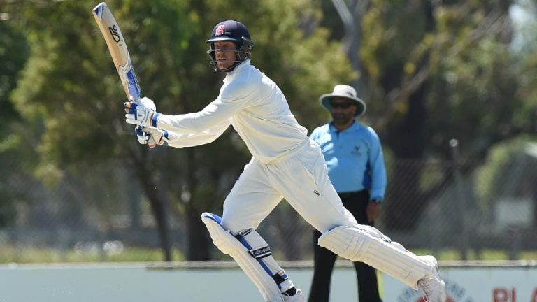 Watch James Pattinson’s Bizarre Dismissal In Sydney Test