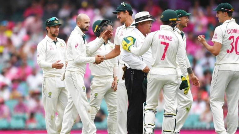 NZ lost four wickets at Tea after Warner hundred and Australia declaration