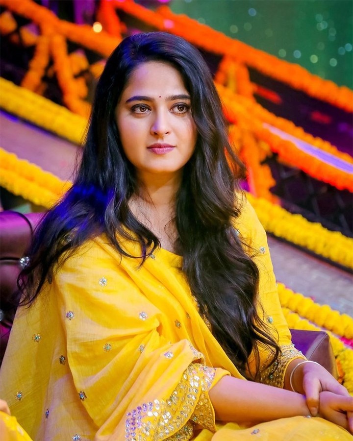 Anushka Shetty Looks Gorgeous in these pictures