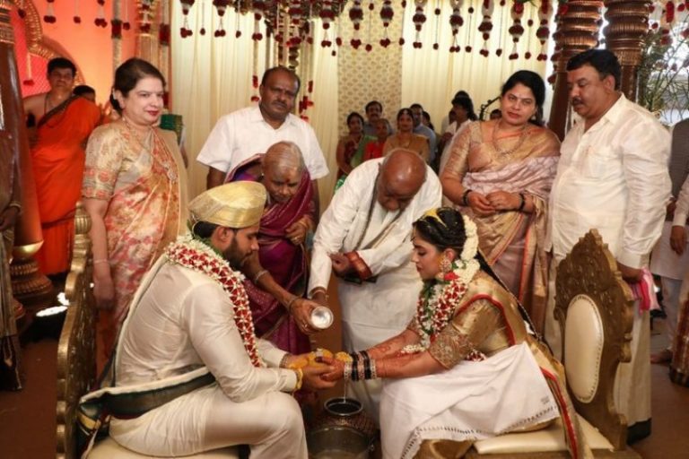 Karnataka’s former CM Kumaraswamy Son Nikhil ‘s wedding