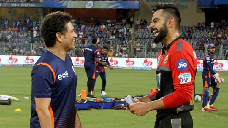 Virat Kohli  posted a photo with Sachin Tendulkar on his 47th birthday