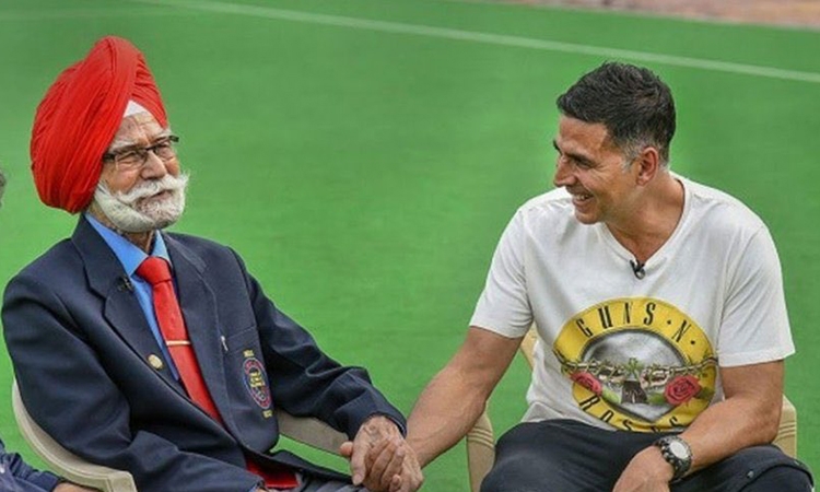 Akshay Kumar mourns demise of hockey legend Balbir Singh Senior