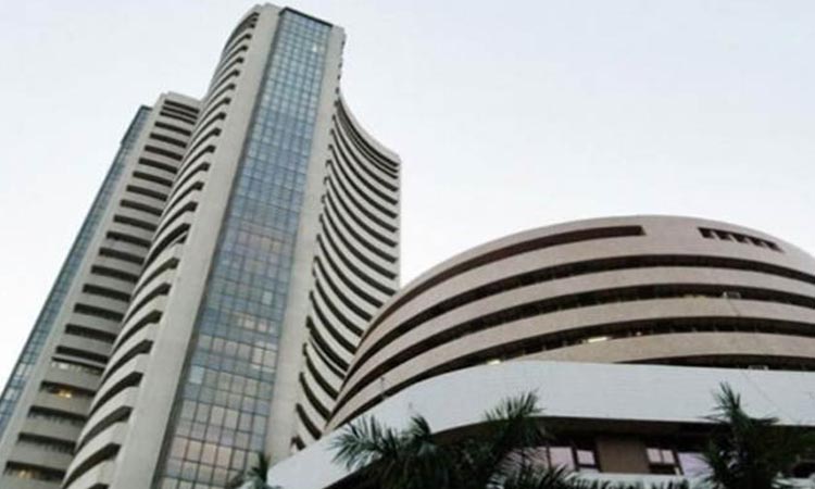 Equity indices fall, Sensex down 600 points