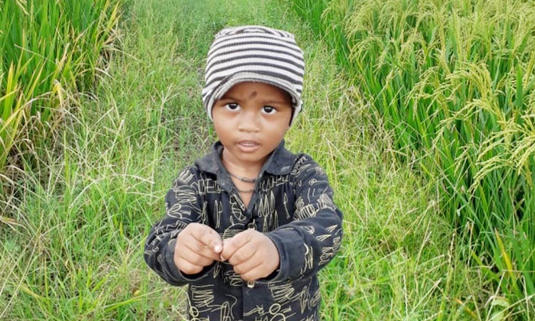 Operation to rescue child from borewell in Telangana fails