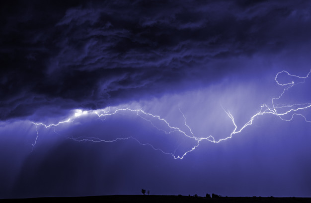 Strong winds, heavy rain in south Bengal districts