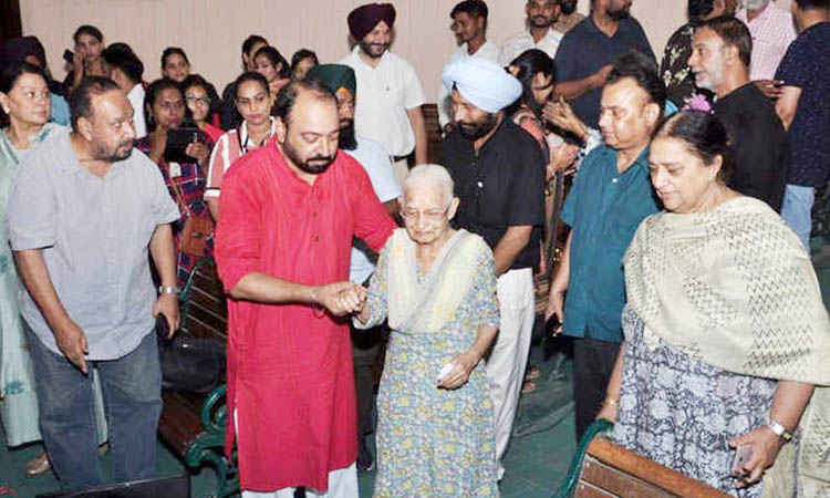 First Punjabi theatre actress Uma Gurbaksh dies at 93