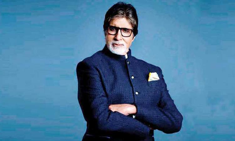 Big B recalls the time a Diwali bomb exploded in his hand
