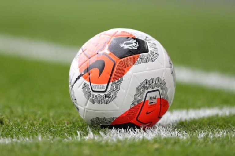 Football could not restart because of the health crisis