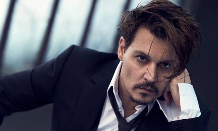 Johnny Depp completes painting after 14 years amid lockdown