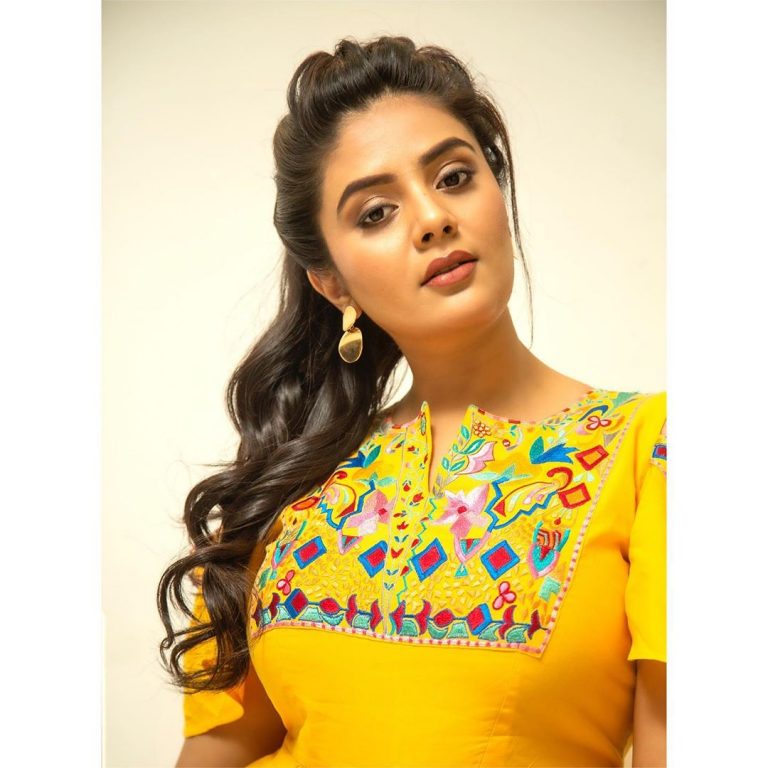 Police case filed against Famous Anchor