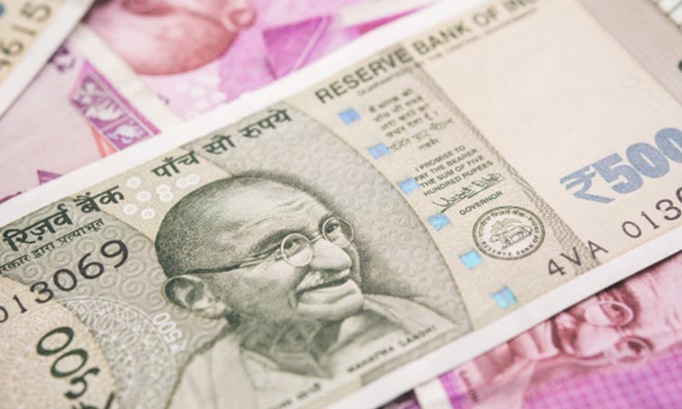 States allowed to use disaster funds for migrants’ shelter, food