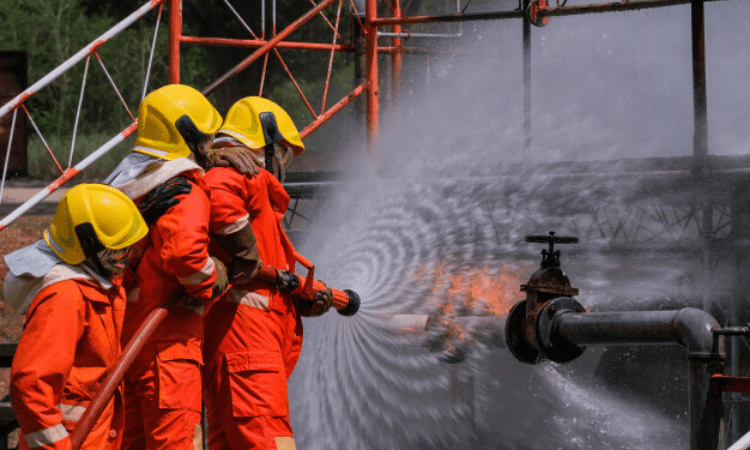 2 killed in Vizag pharma firm gas leak (Ld)