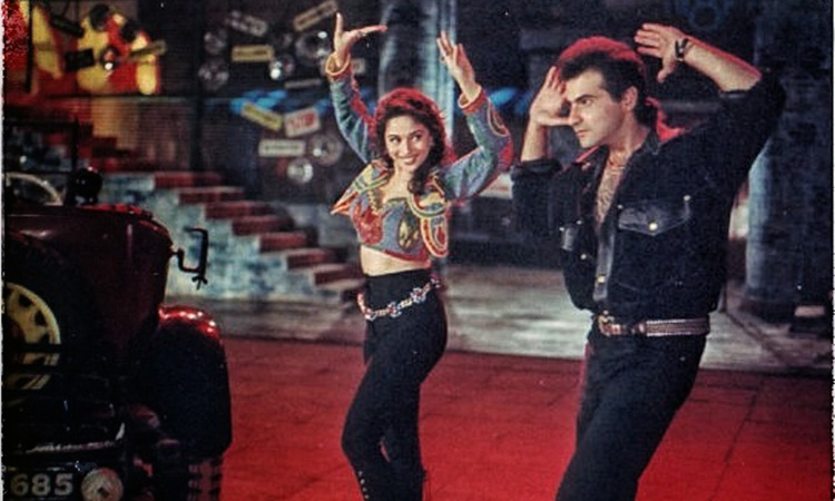 Madhuri Dixit celebrates 25 years of her film ‘Raja’