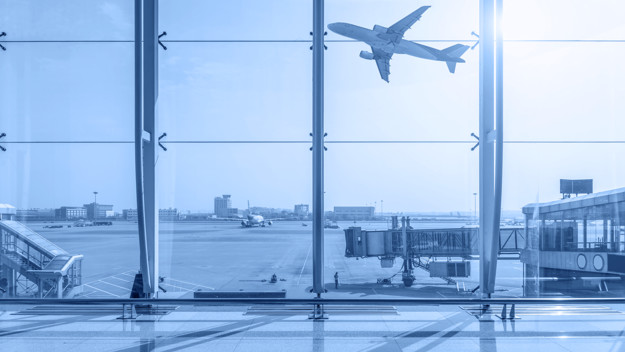 Australian airport workers hold demonstrations over recovery plan