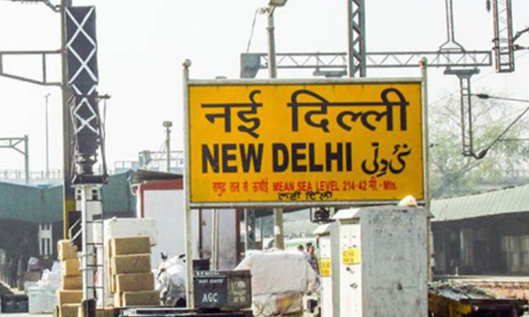 Migrant workers going back on trains vow not to return