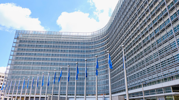 EU countries move to further reopen borders
