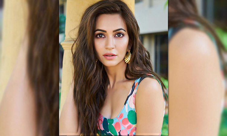 Kriti Kharbanda focuses on skincare amid lock-down