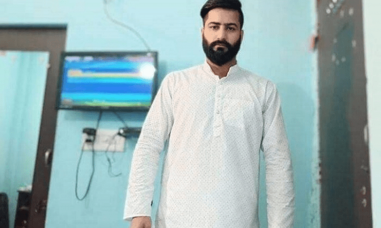 Missing Kashmiri scholar’s family seeks help to trace him