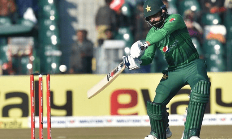 COVID-19: Hafeez says he’s negative day after PCB announces positive result