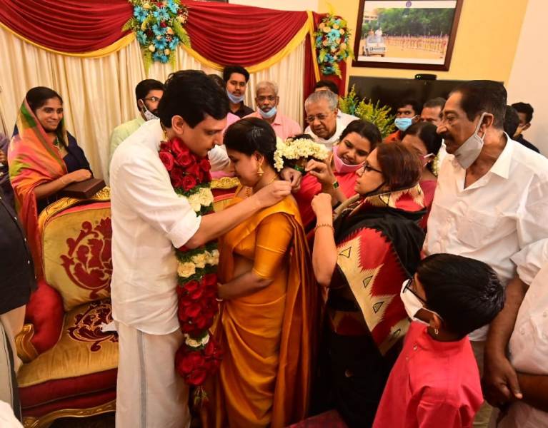 Kerala CM daughter tied the knot with DYFI National President