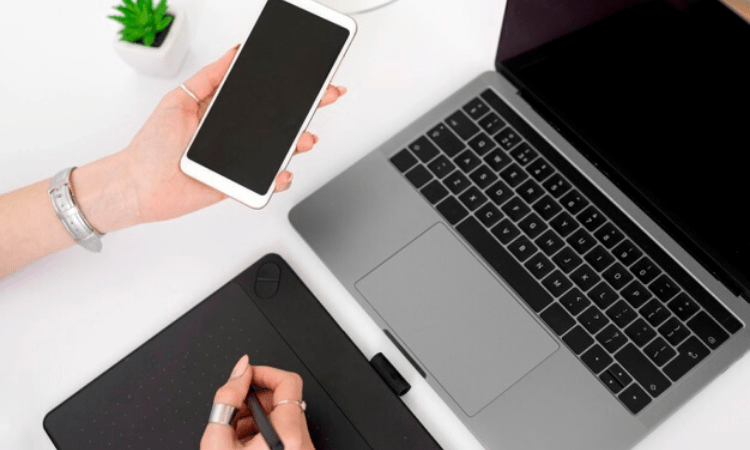 Amazon extends corporate work from home policy to 2021