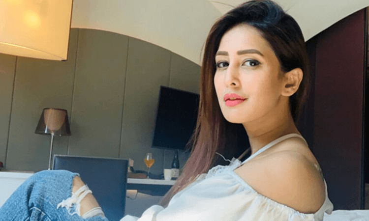Chahatt Khanna now has a cat